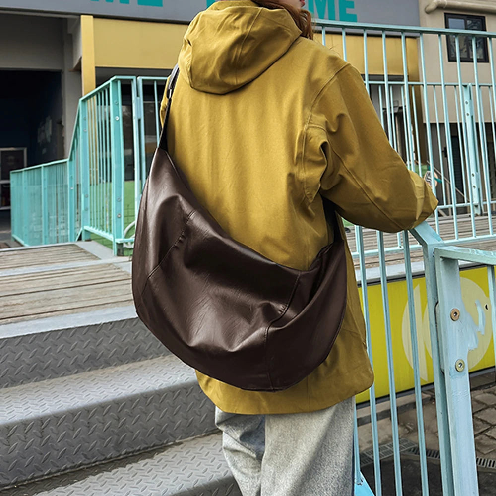 Bolsa Crossbody PU Oversized Preta
