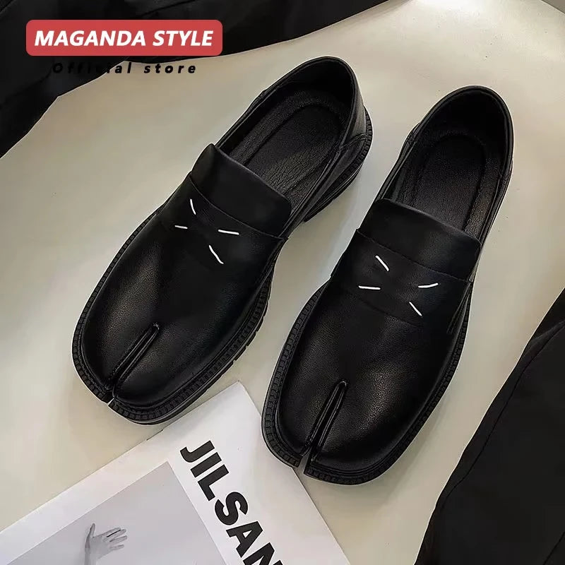 Loafer Tabi Bico Dividido Sola Grossa Unissex
