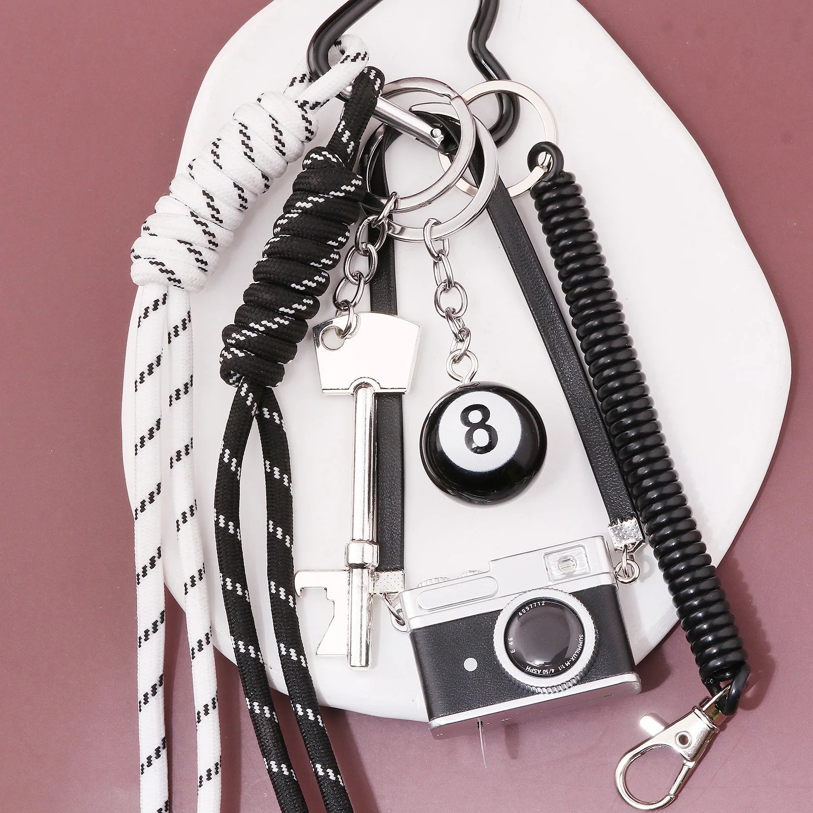 Chaveiro Streetwear Corda com Pingentes