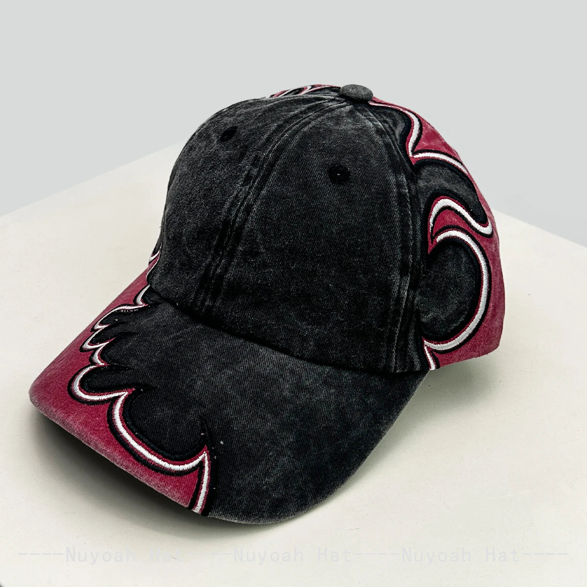 Boné Flame Embroidered Hip Hop