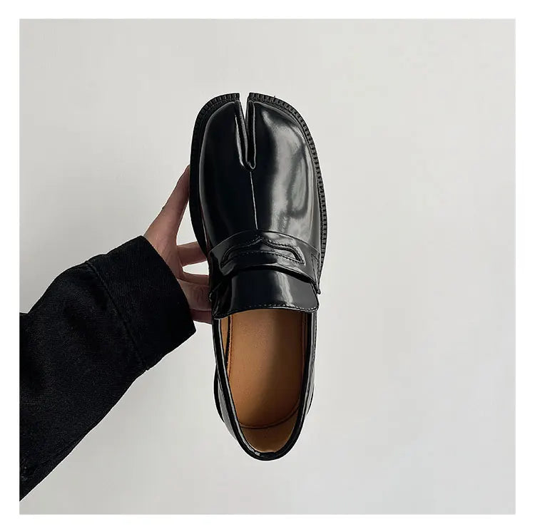 Loafer Tabi Bico Dividido Sola Grossa Unissex