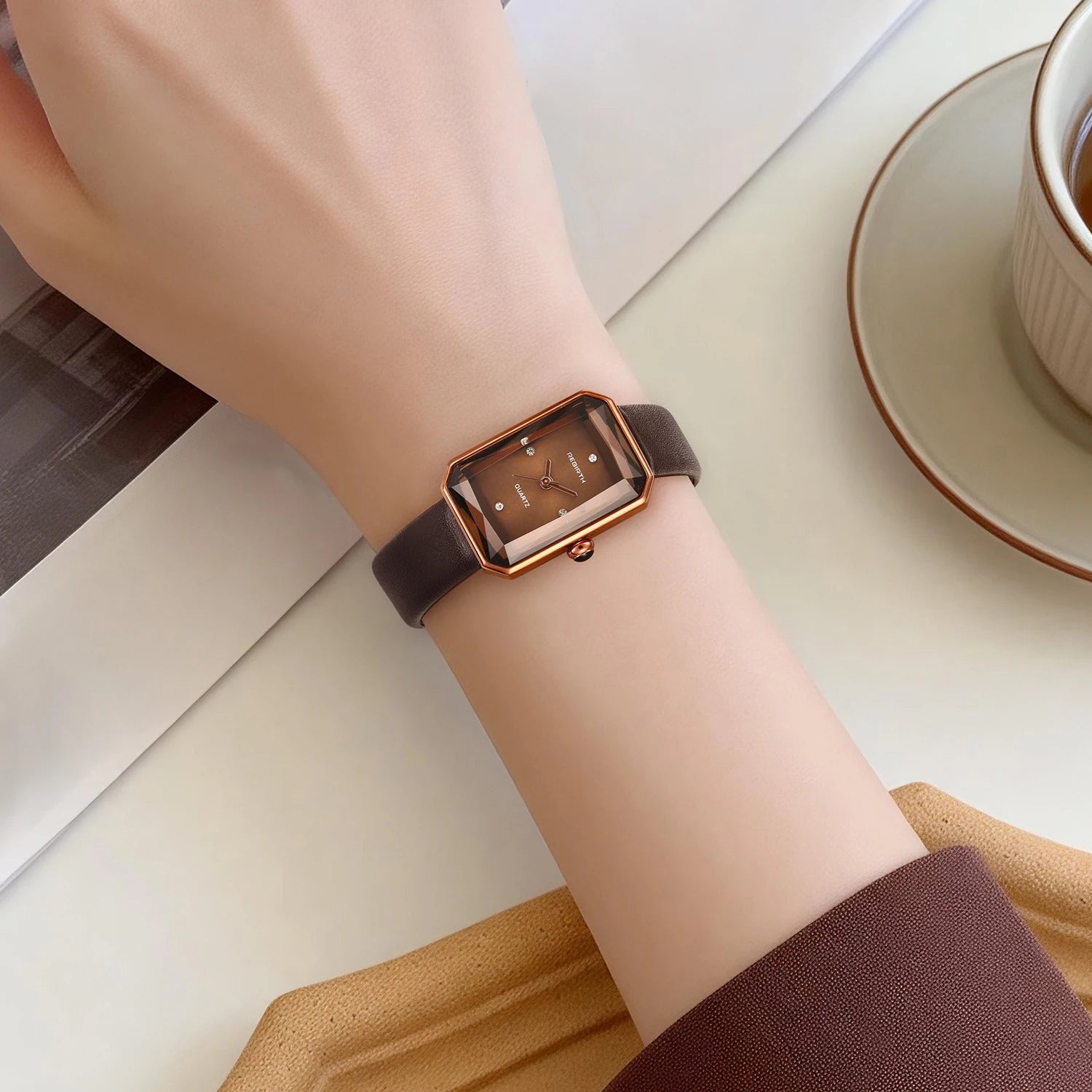 Relógio Quartz Retrô Slim