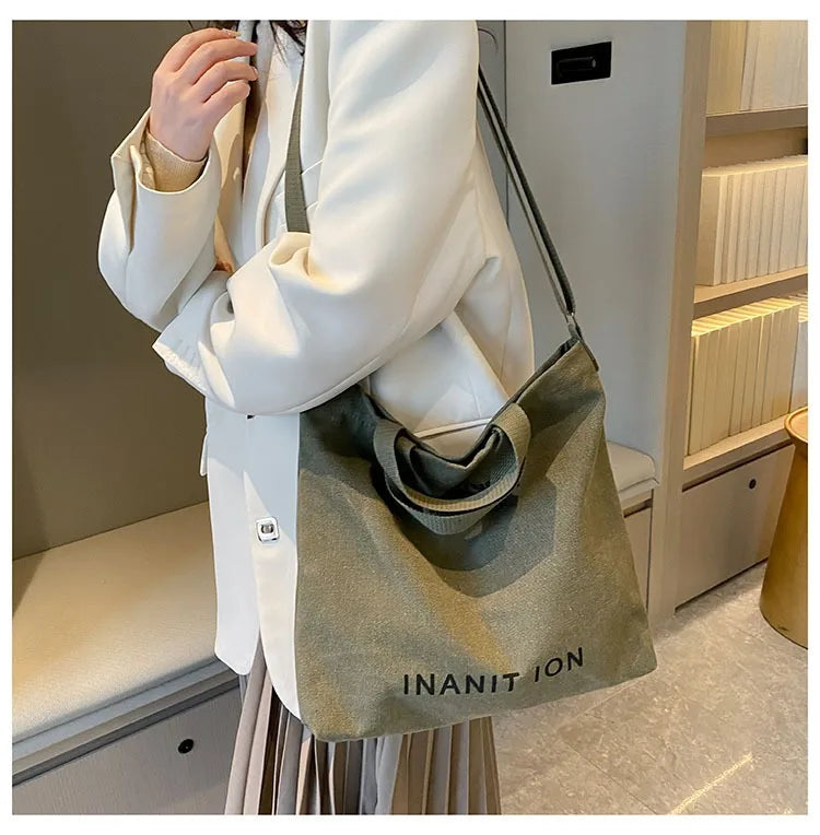 Bolsa Transversal em Lona Estilo Utilitário