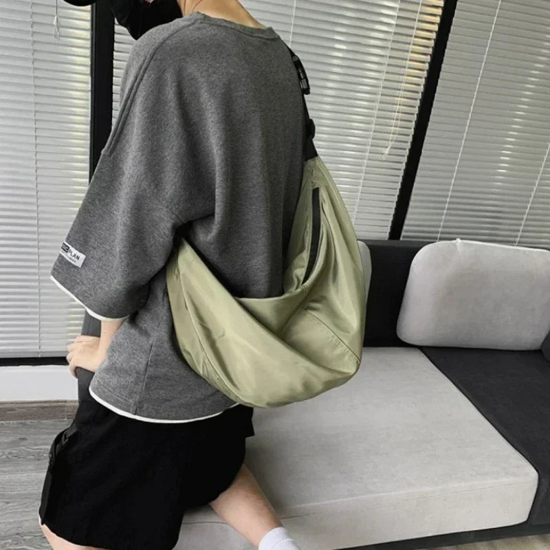 Bolsa Crossbody Nylon Urban Oversized