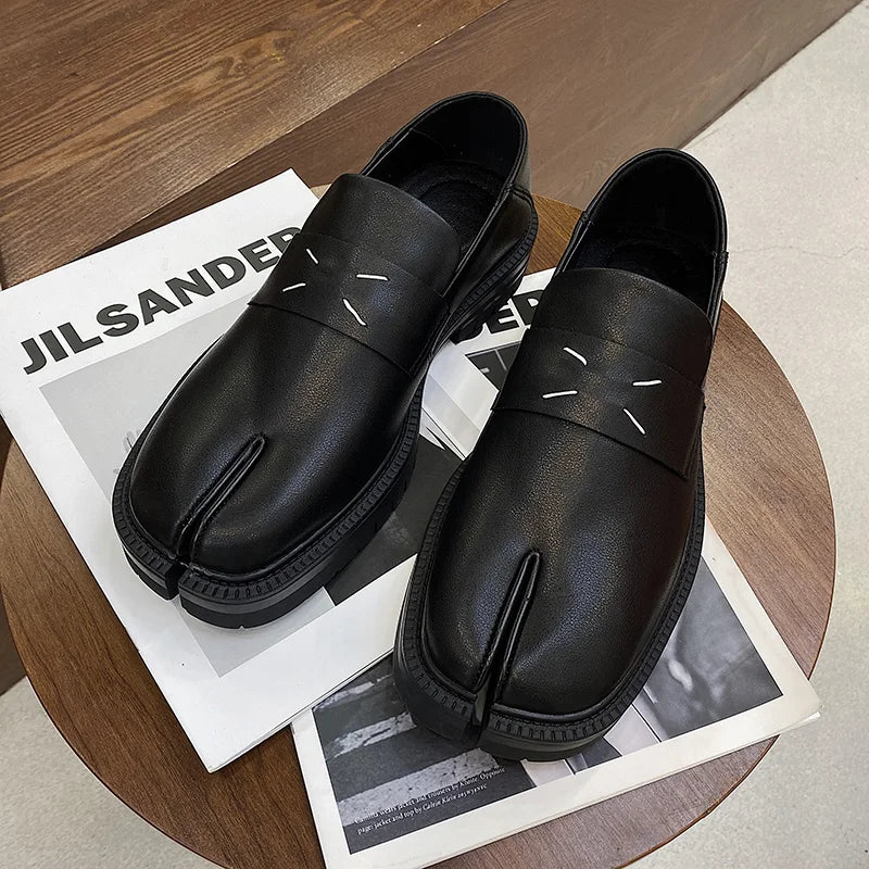 Loafer Tabi Bico Dividido Sola Grossa Unissex